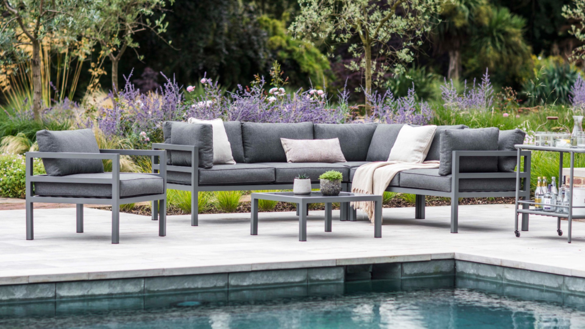 The Best Materials for Durable Outdoor Furniture