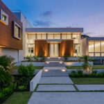 10 Stunning Exterior Design Trends for Modern Homes