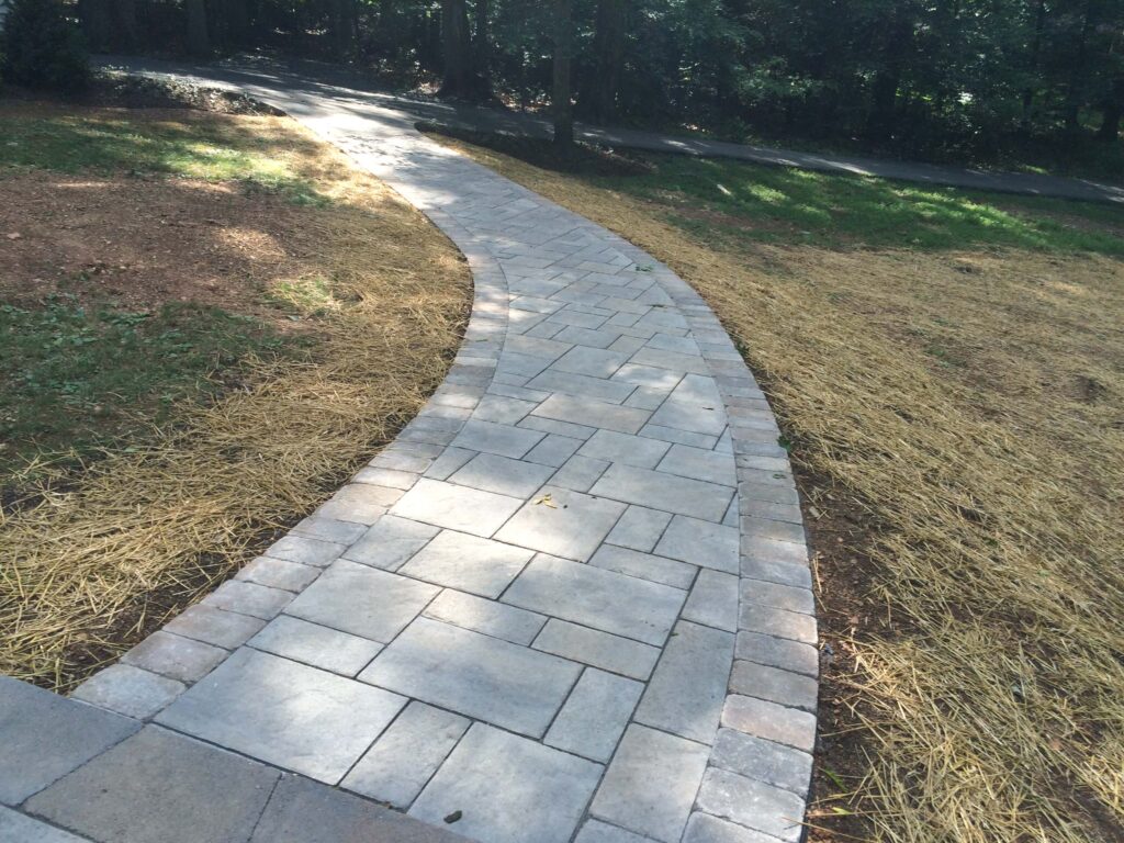 How to Create a Stunning Pathway Using Pavers